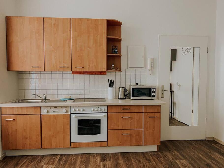 Unser Sonniges Apartment Mit Wlan, Netflix, Xbox 马格德堡 外观 照片
